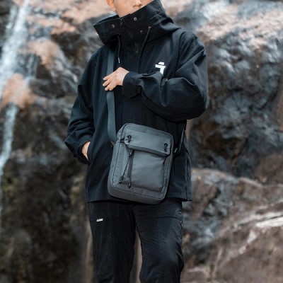 ARCTIC HUNTER τσάντα ώμου K00527 με θήκη tablet, 5L, γκρι ARCTIC HUNTER τσάντα ώμου K00527 με θήκη tablet, 5L, γκρι