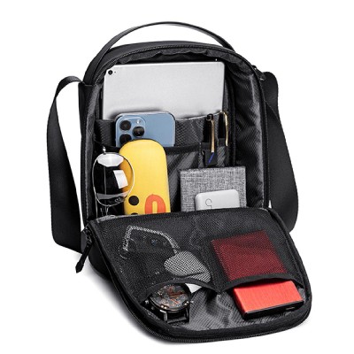 ARCTIC HUNTER τσάντα ώμου K00579, με θήκη tablet, 6L, γκρι ARCTIC HUNTER τσάντα ώμου K00579, με θήκη tablet, 6L, γκρι